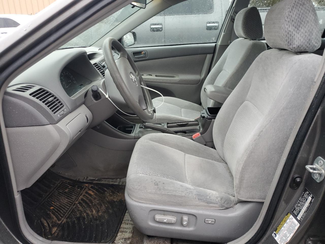 2004 TOYOTA CAMRY