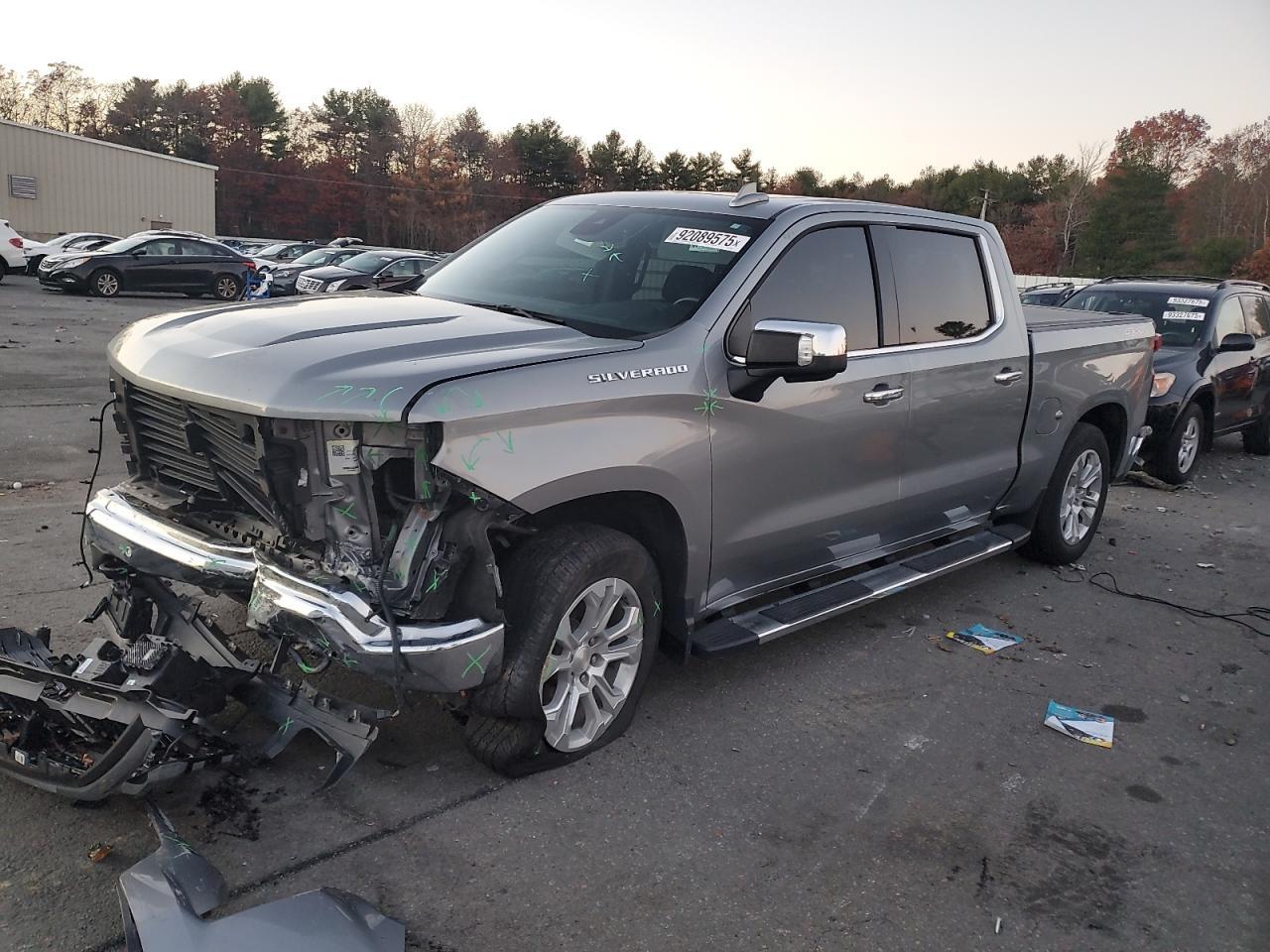2024 CHEVROLET Silverado