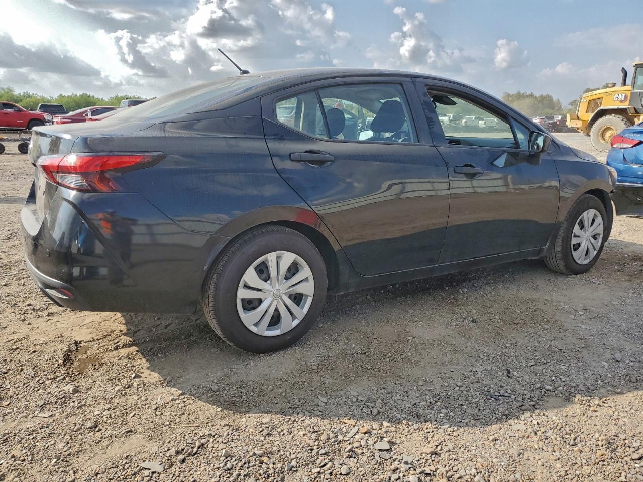 2020 NISSAN VERSA