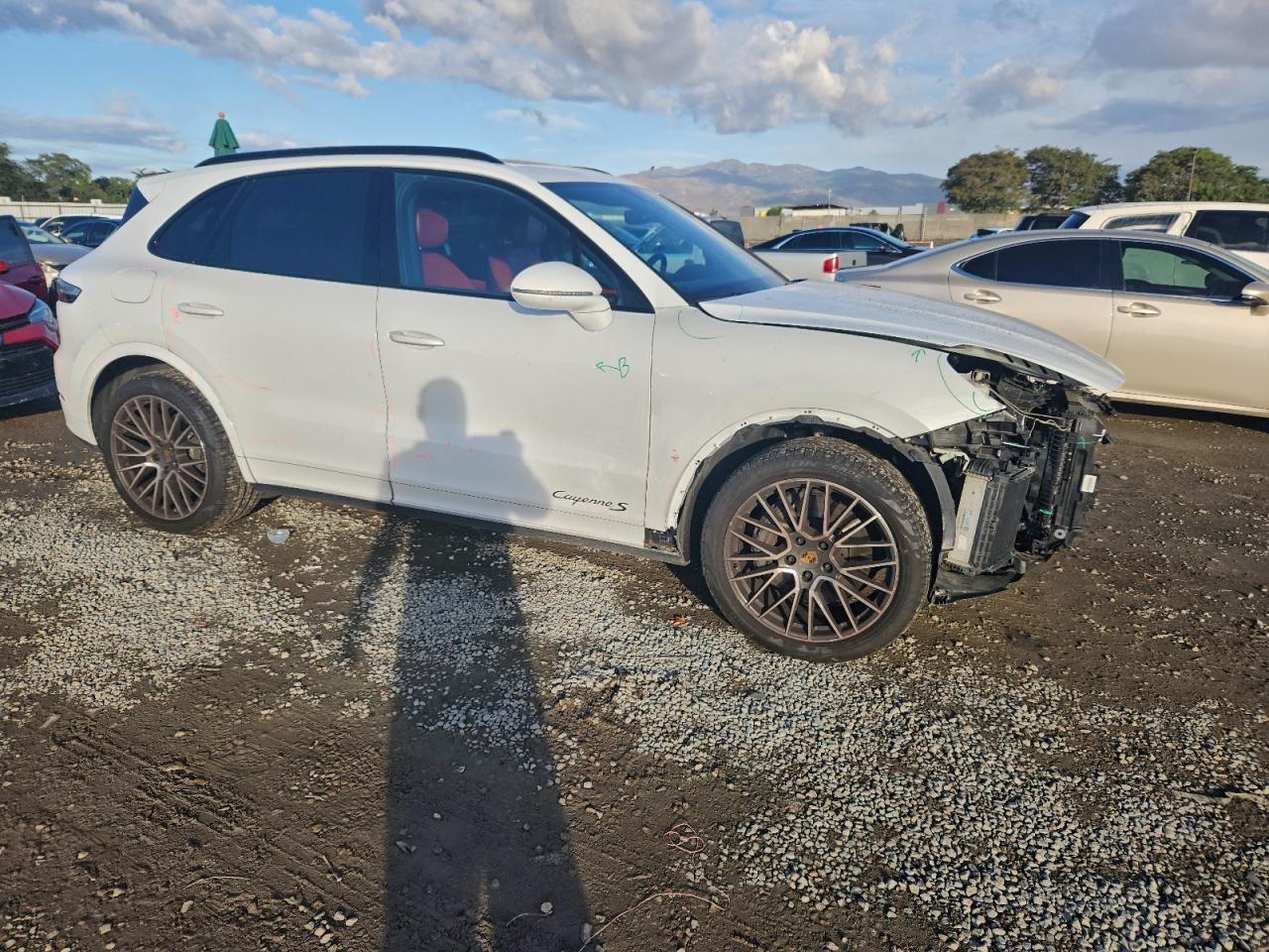 2021 PORSCHE CAYENNE