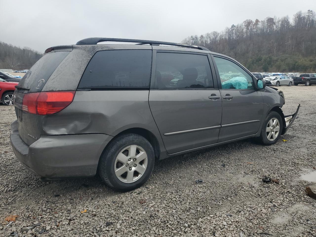 2004 TOYOTA SIENNA