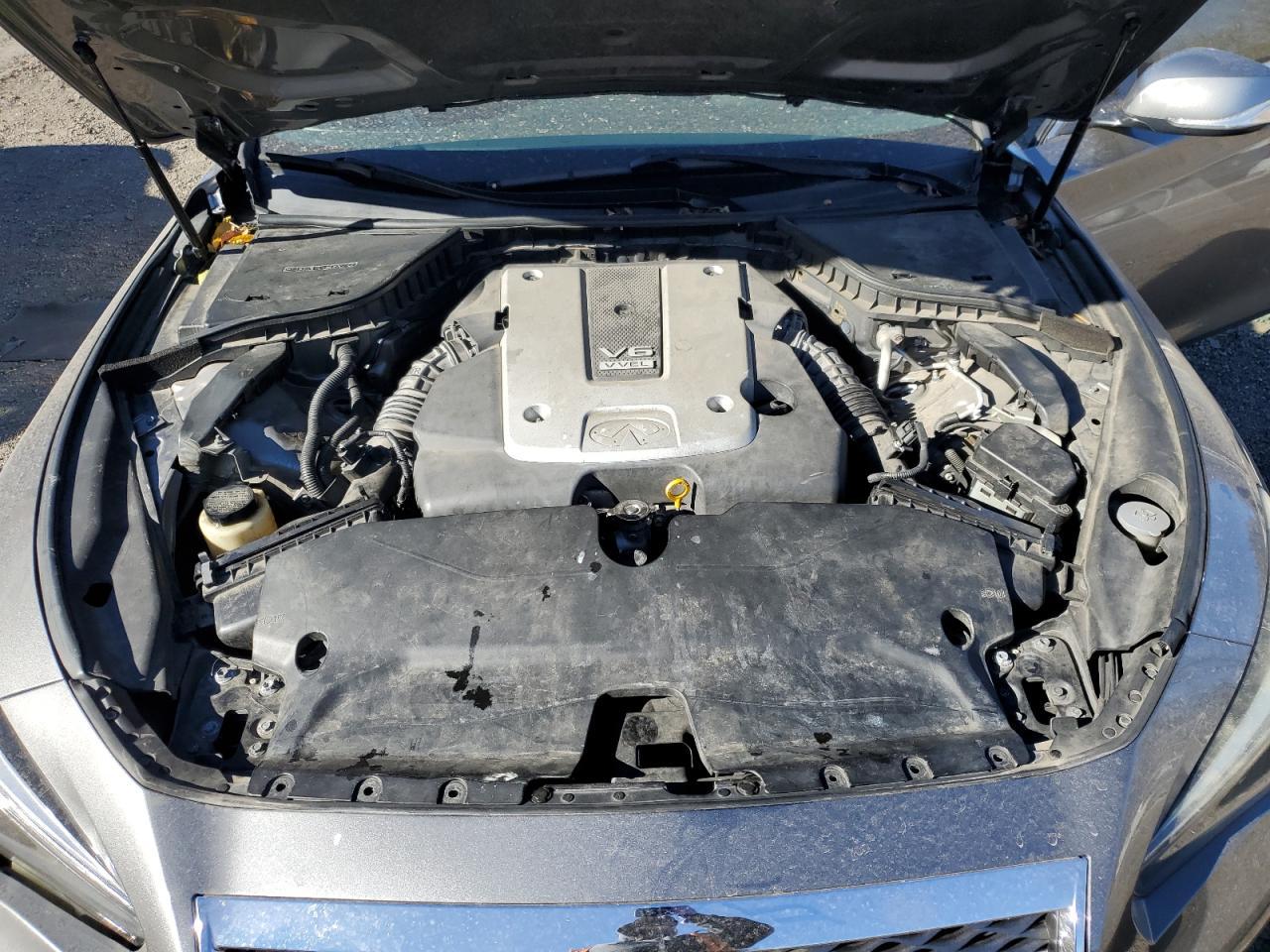 2015 INFINITI Q50