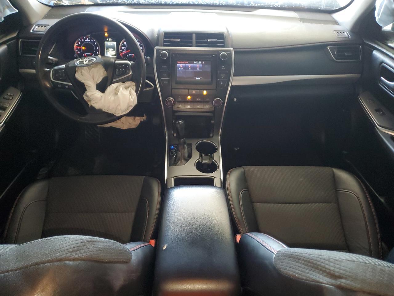 2016 TOYOTA CAMRY