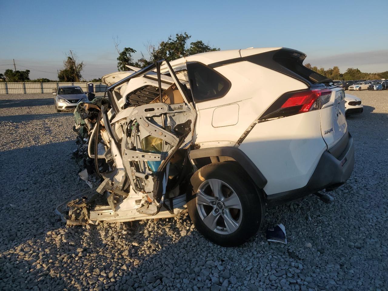 2019 TOYOTA RAV4