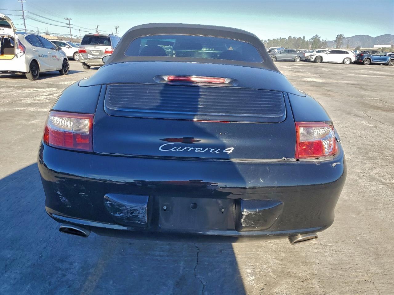 2002 PORSCHE 911