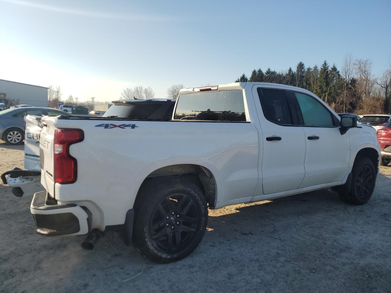 2021 CHEVROLET Silverado