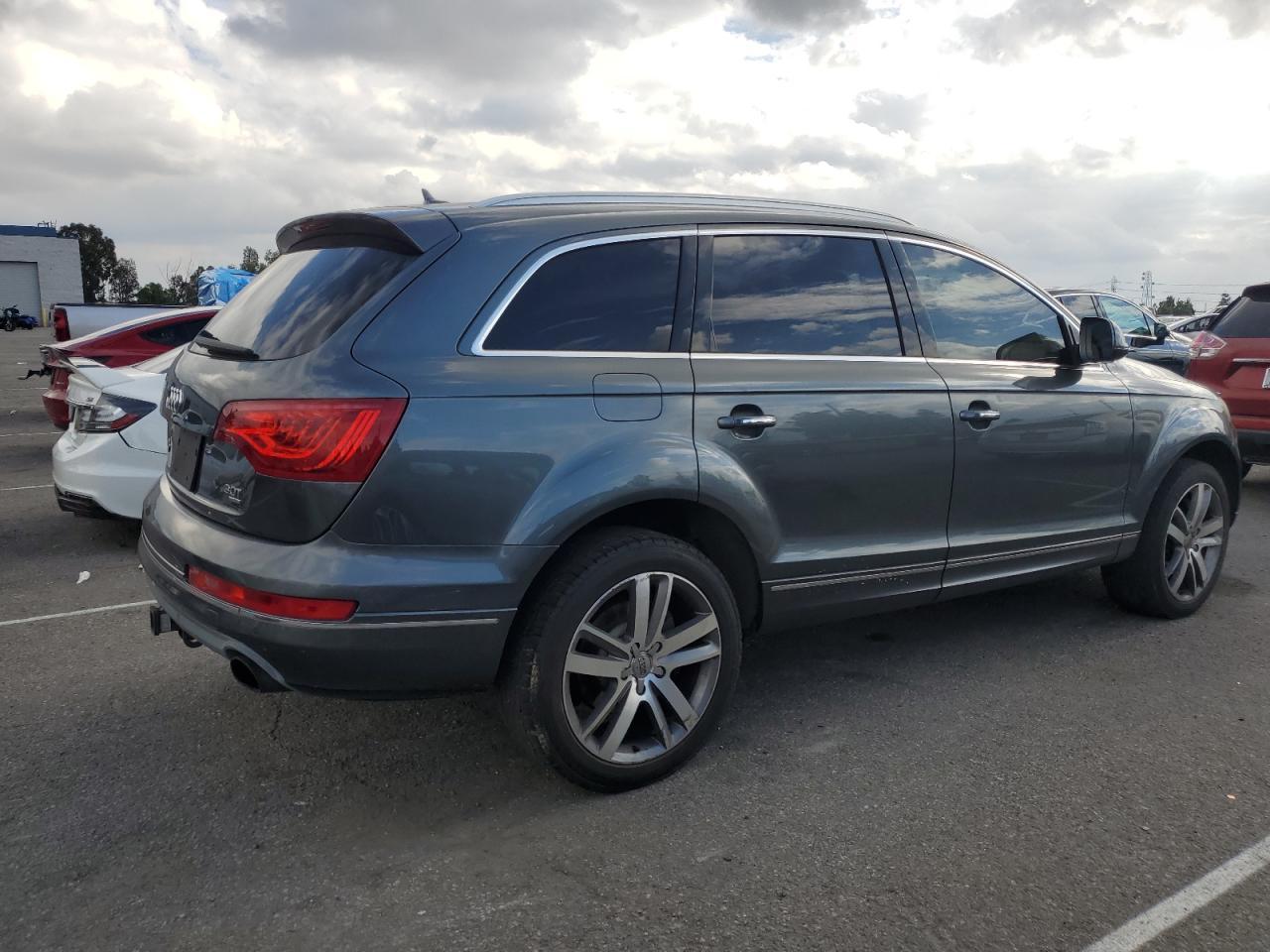 2015 AUDI Q7