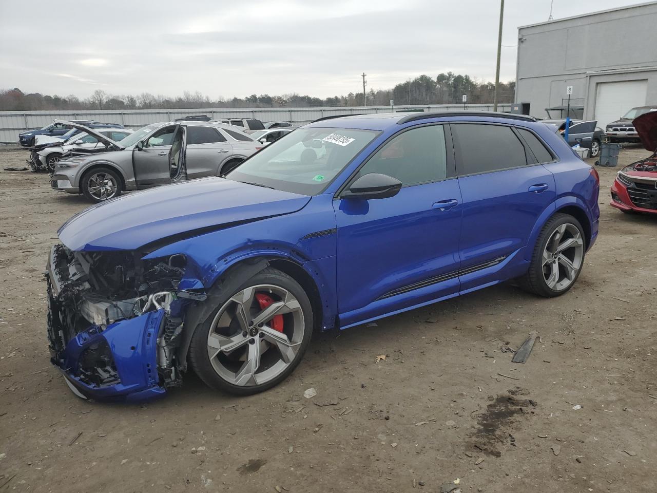 2024 AUDI SQ8