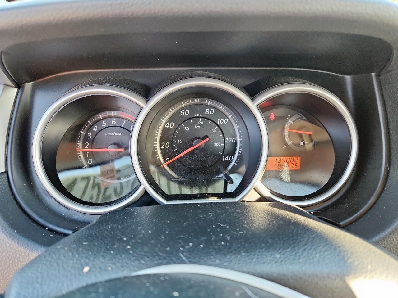 2012 NISSAN VERSA