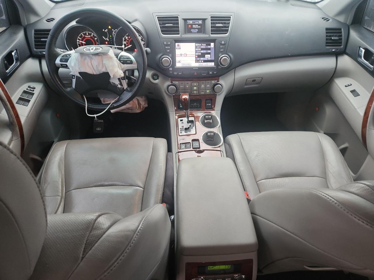 2012 TOYOTA HIGHLANDER