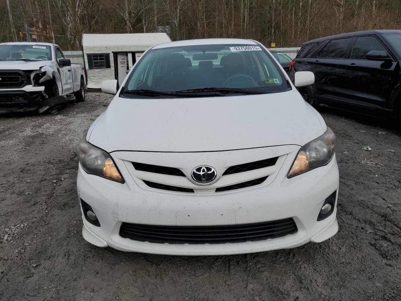 2011 TOYOTA COROLLA