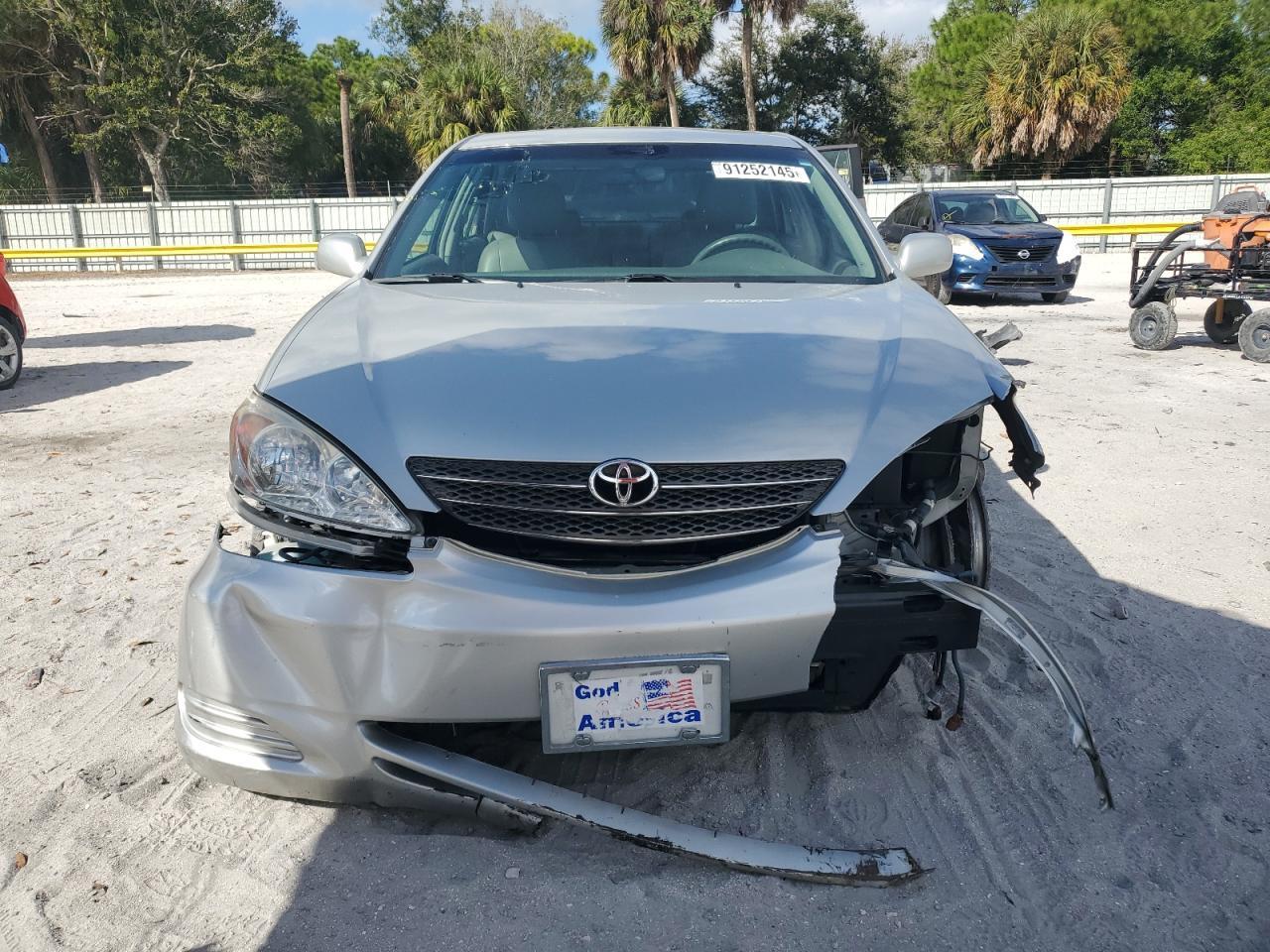 2002 TOYOTA CAMRY