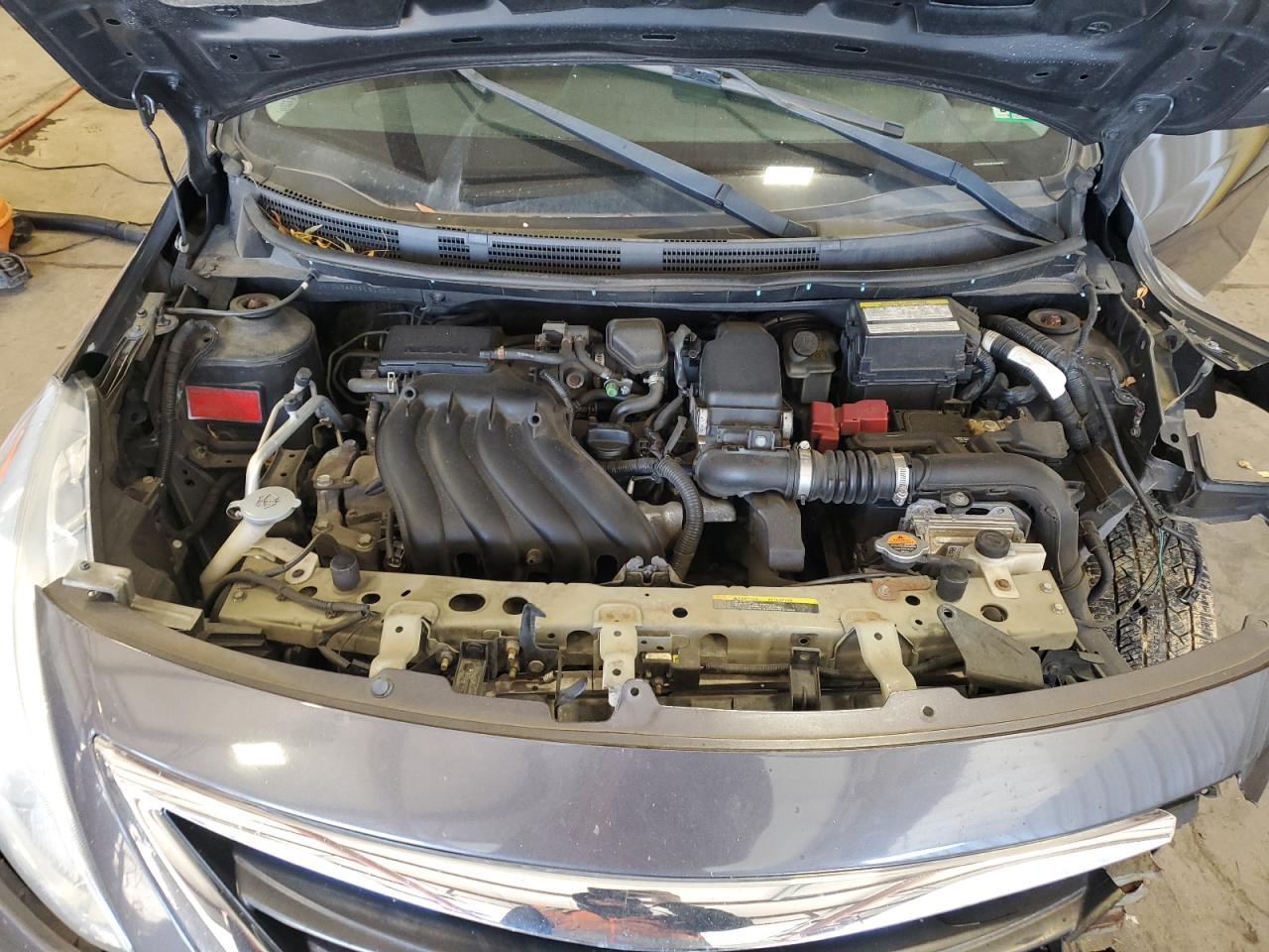2015 NISSAN VERSA