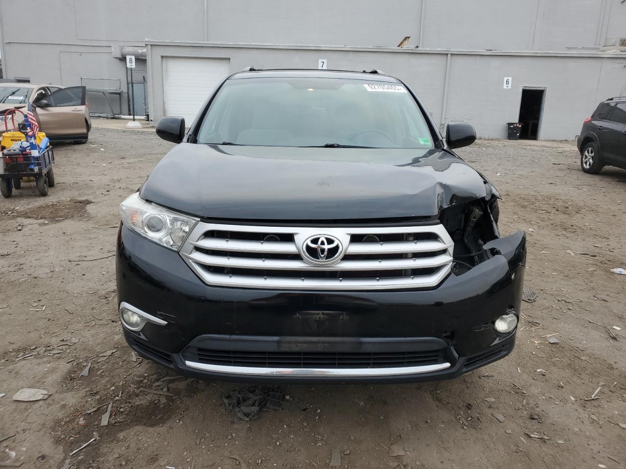 2013 TOYOTA HIGHLANDER