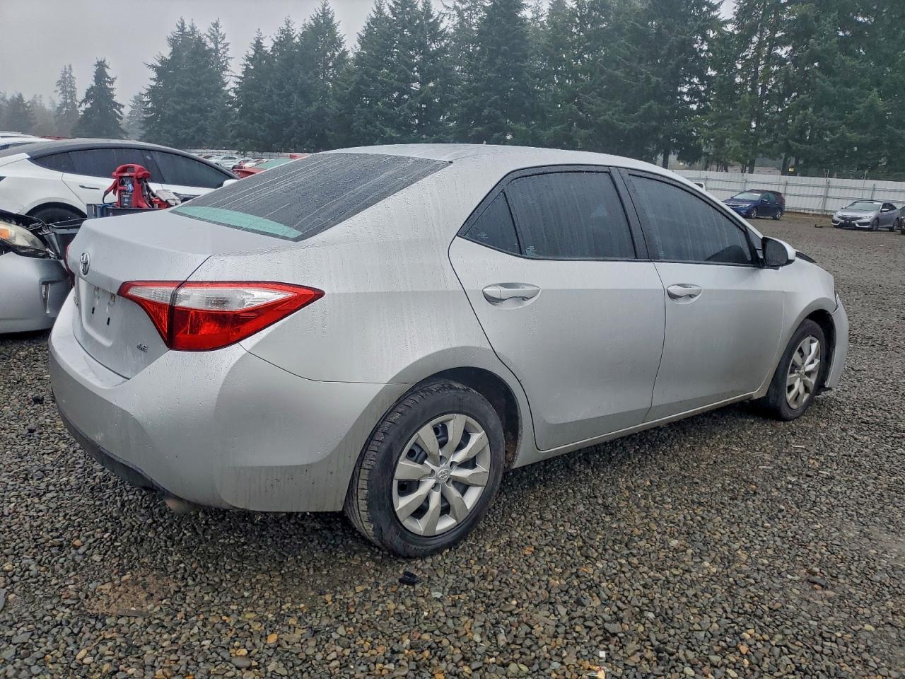2016 TOYOTA COROLLA