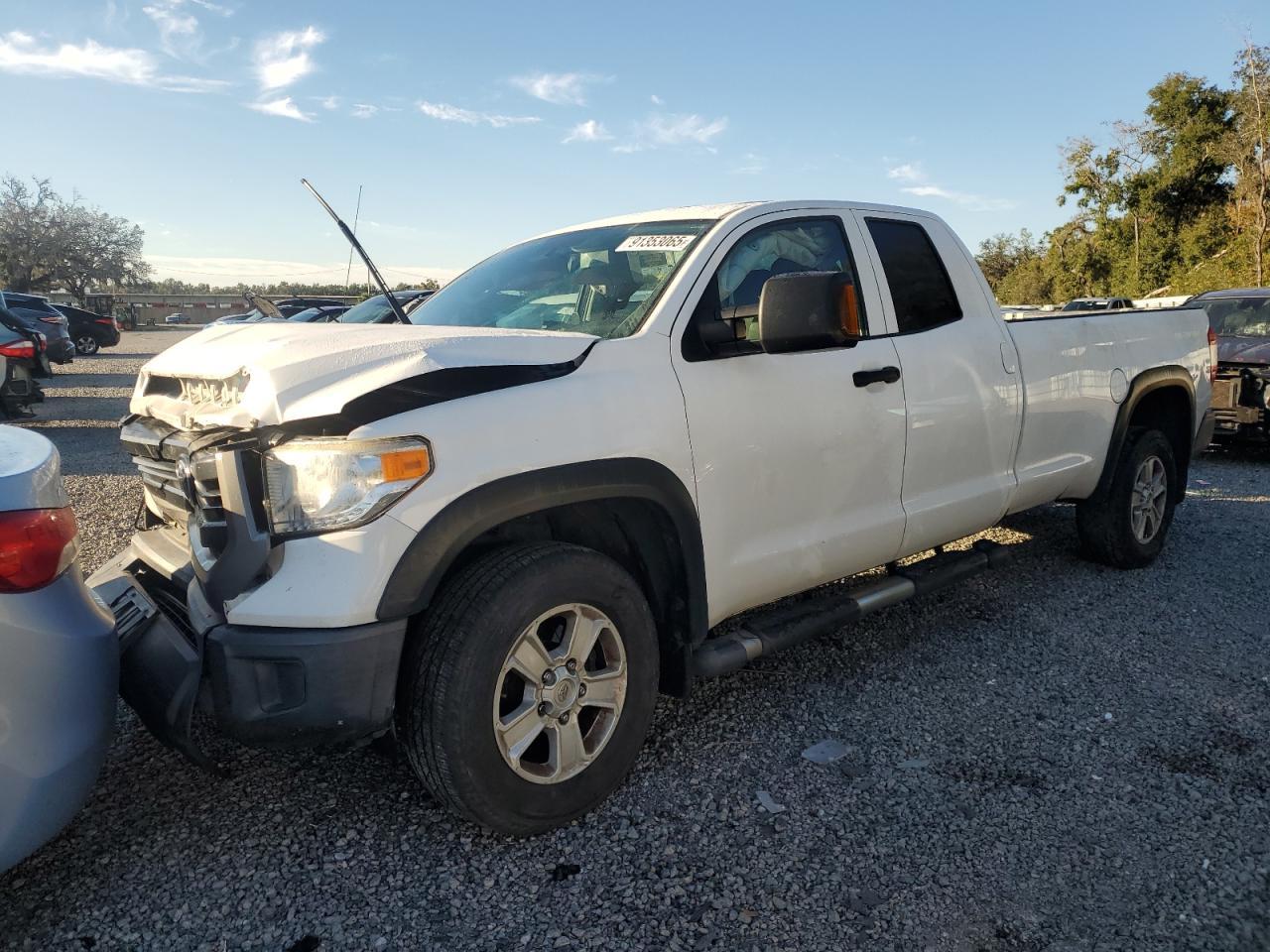 2017 TOYOTA TUNDRA