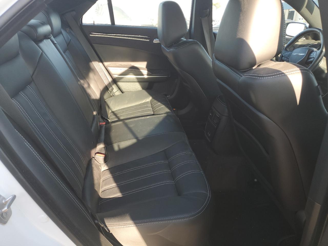 2017 CHRYSLER 300