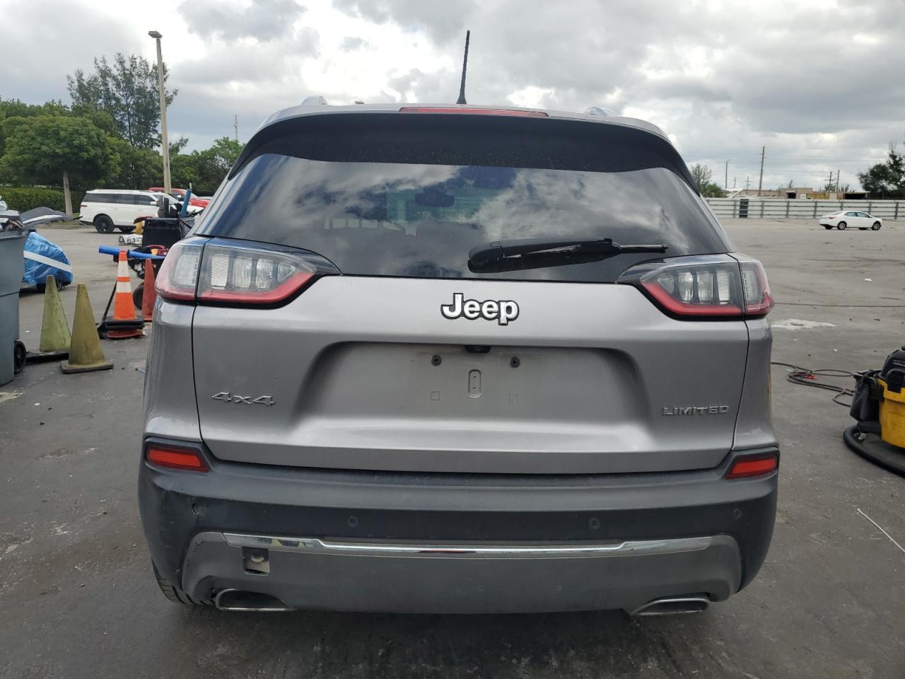 2019 JEEP CHEROKEE