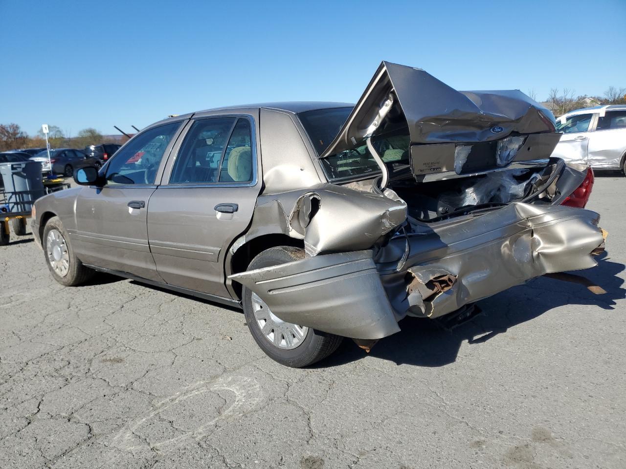 2004 FORD Crown Victoria
