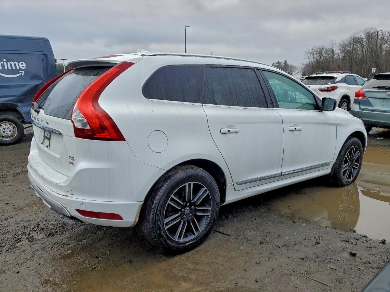 2017 VOLVO XC60