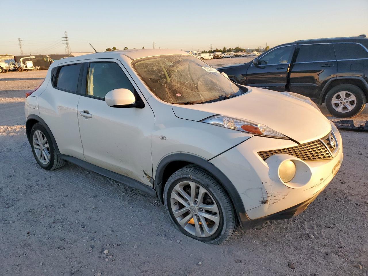 2014 NISSAN Juke