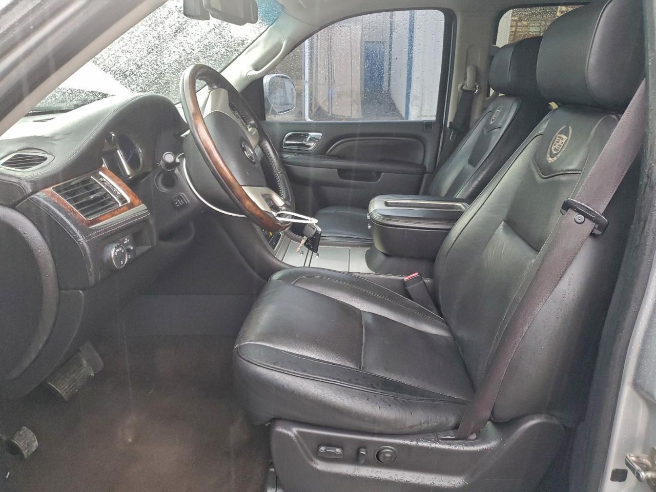 2012 CADILLAC Escalade ESV