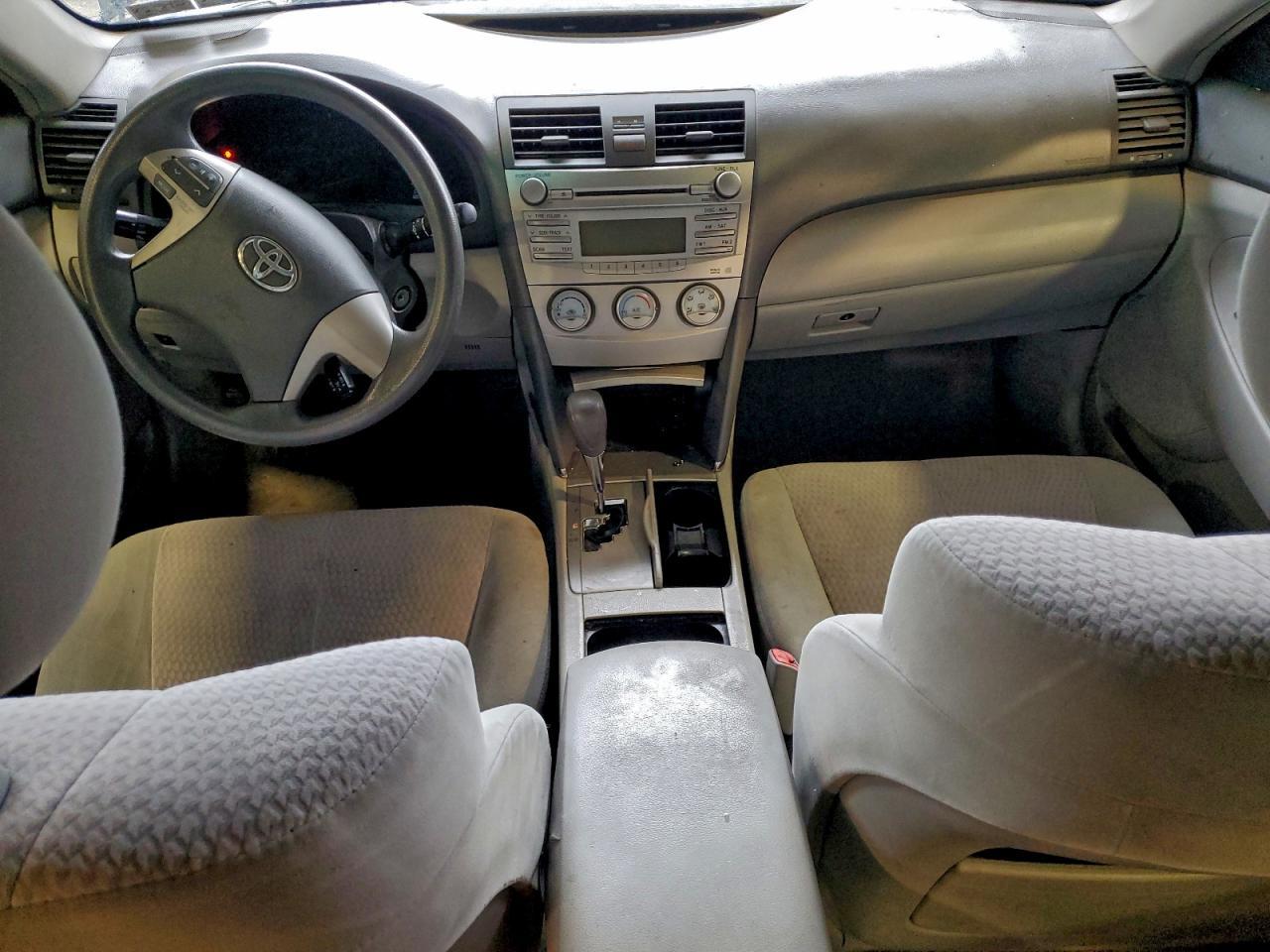 2011 TOYOTA CAMRY