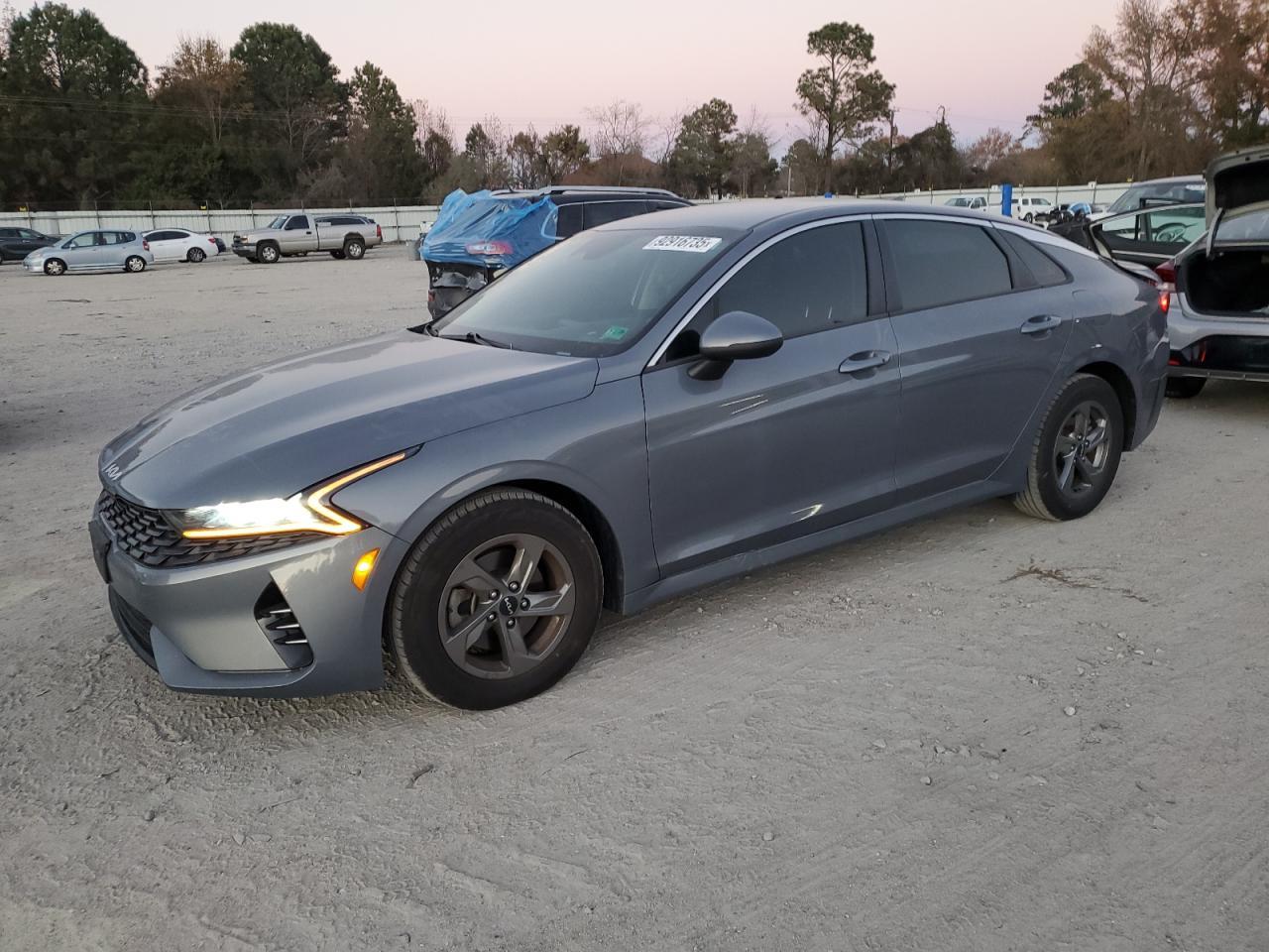 2022 KIA K5
