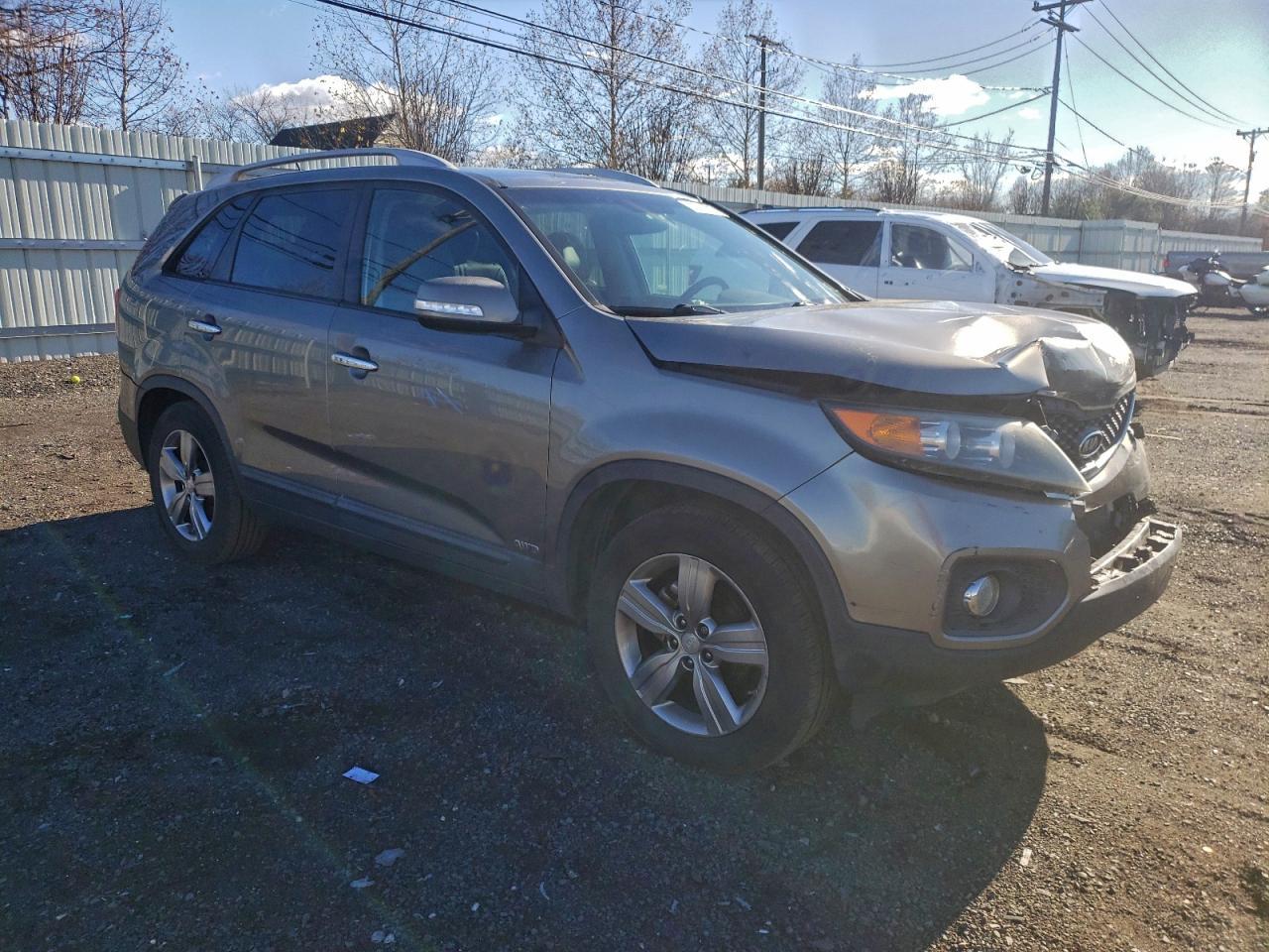 2013 KIA SORENTO