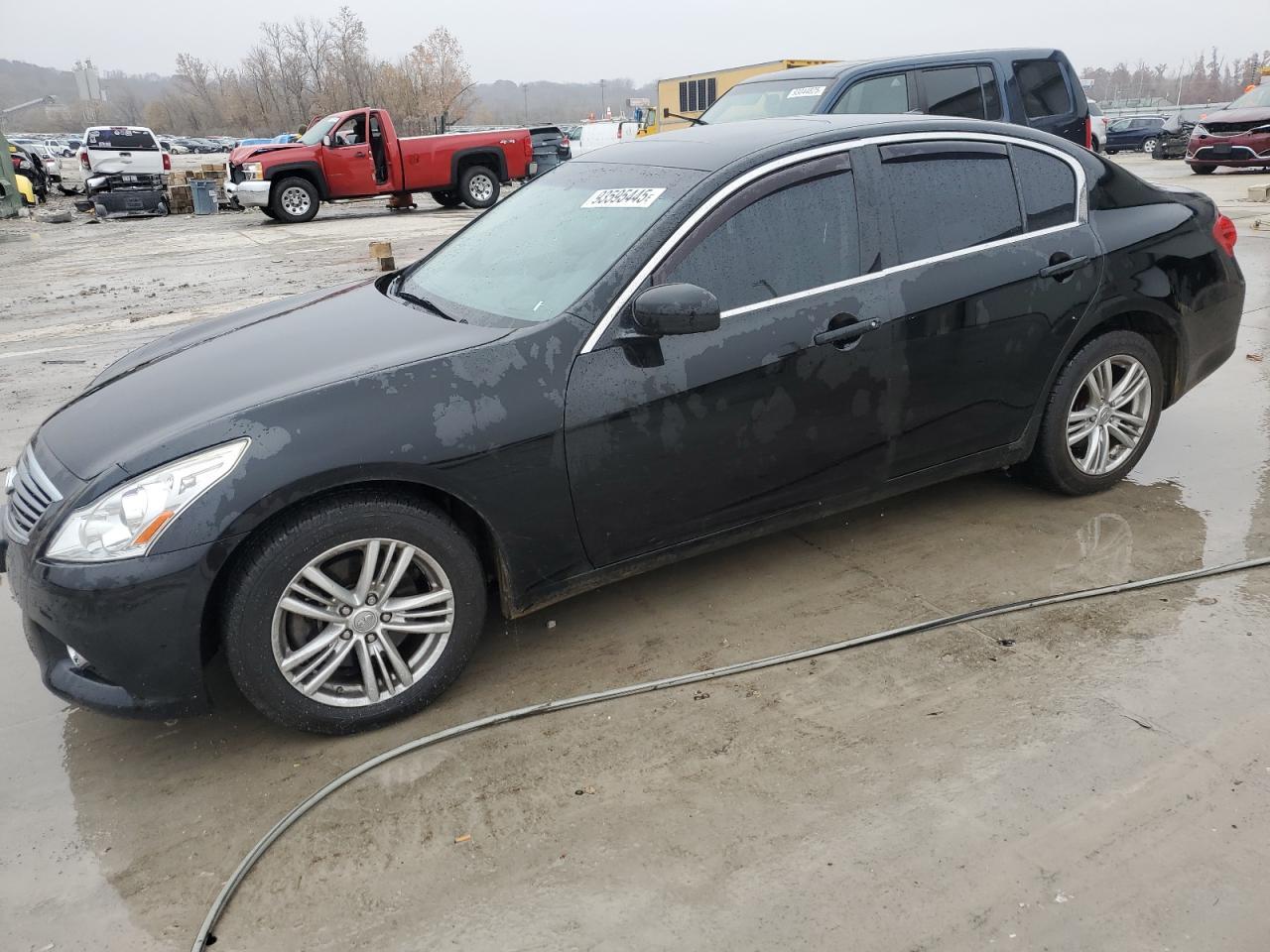 2012 INFINITI G37