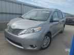 2012 TOYOTA SIENNA