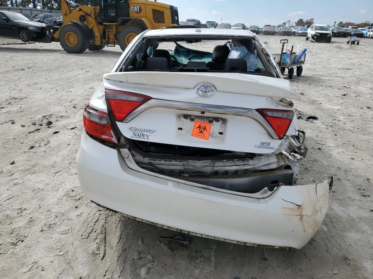 2016 TOYOTA CAMRY