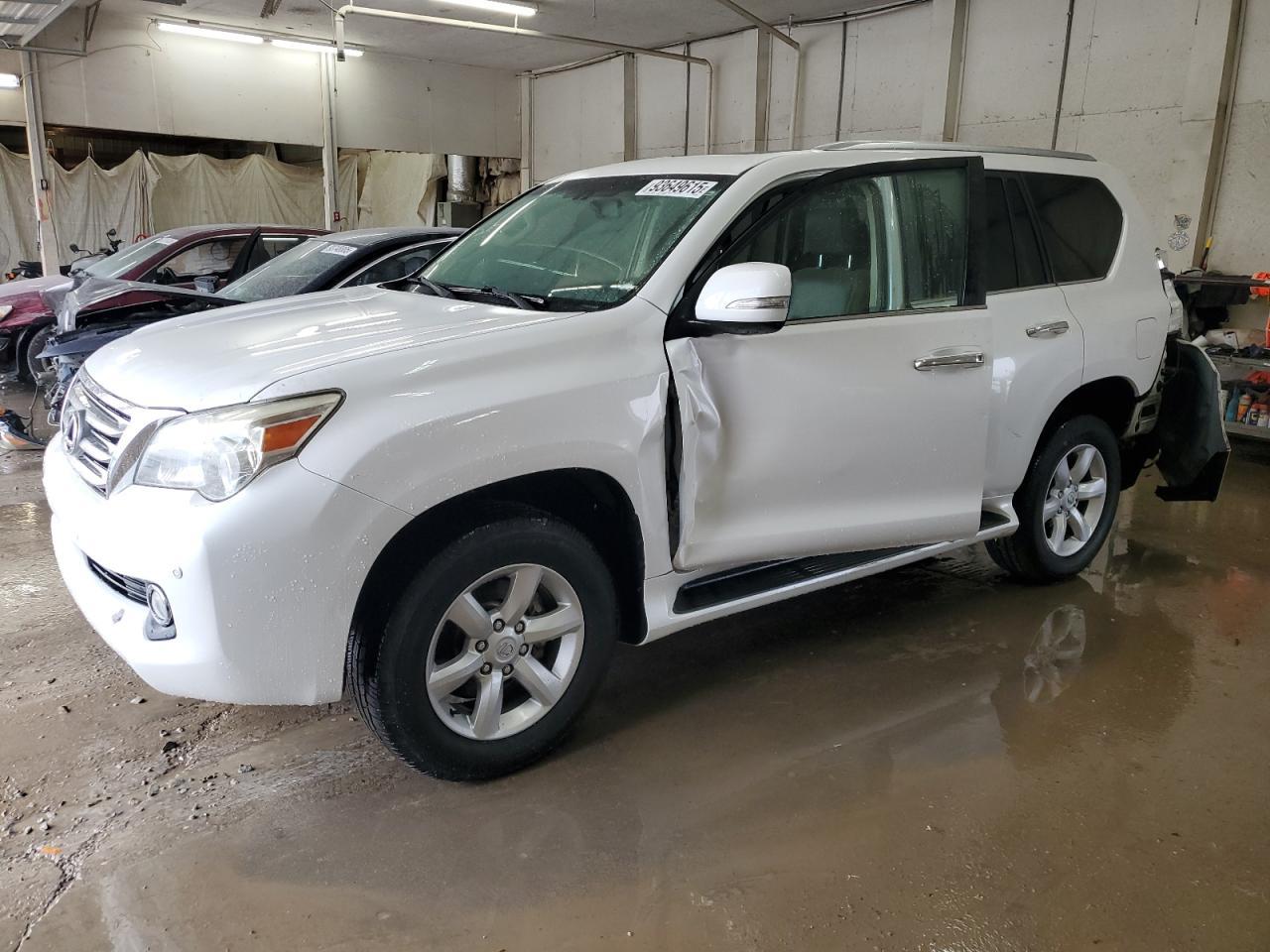 2011 LEXUS GX 460