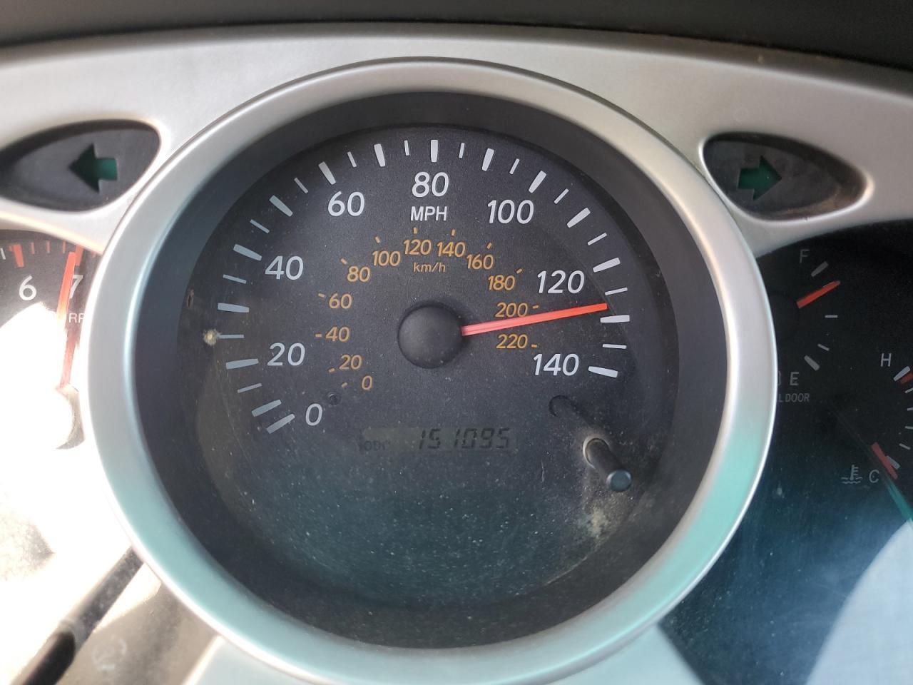 2004 TOYOTA HIGHLANDER
