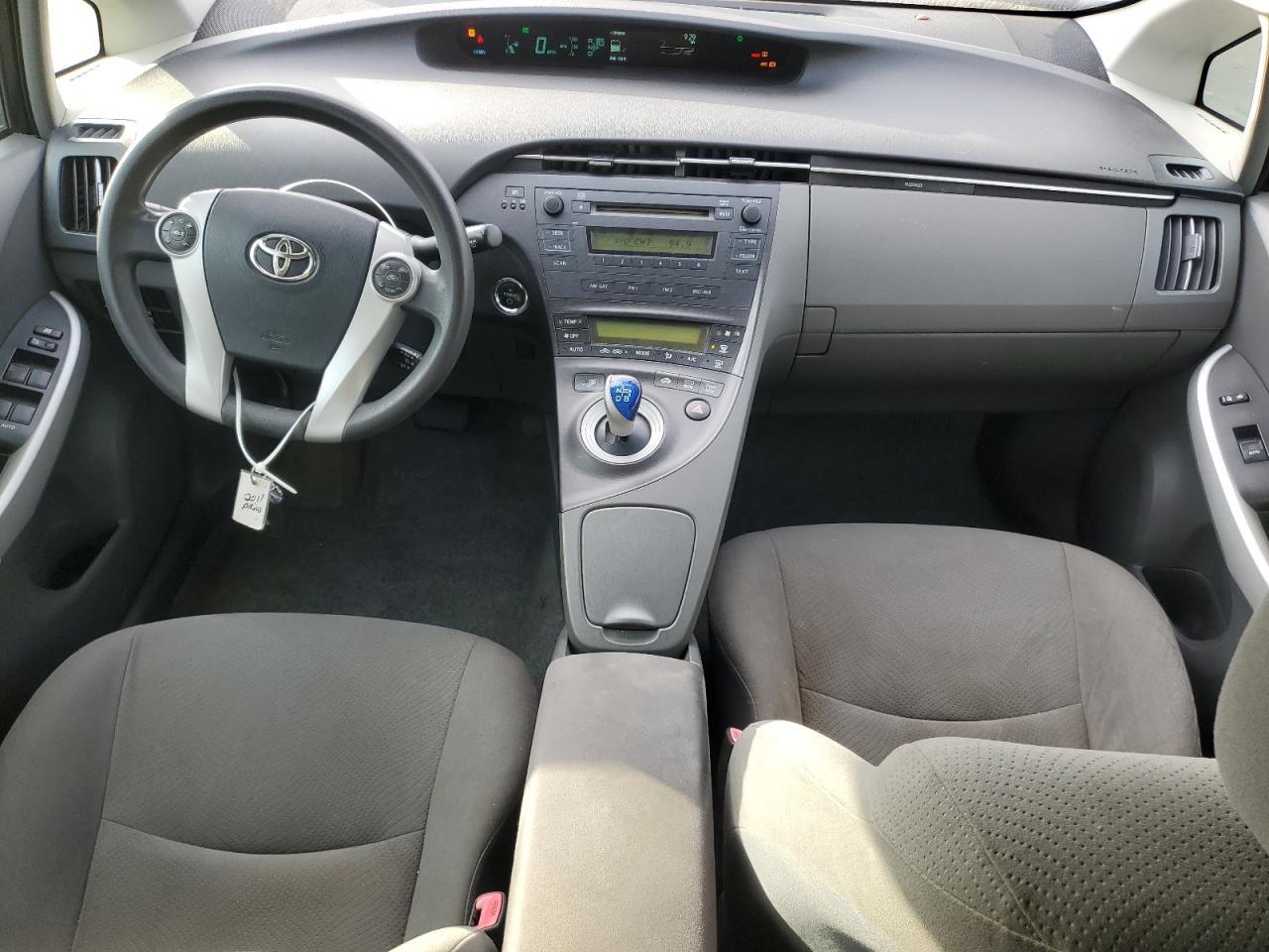 2011 TOYOTA PRIUS