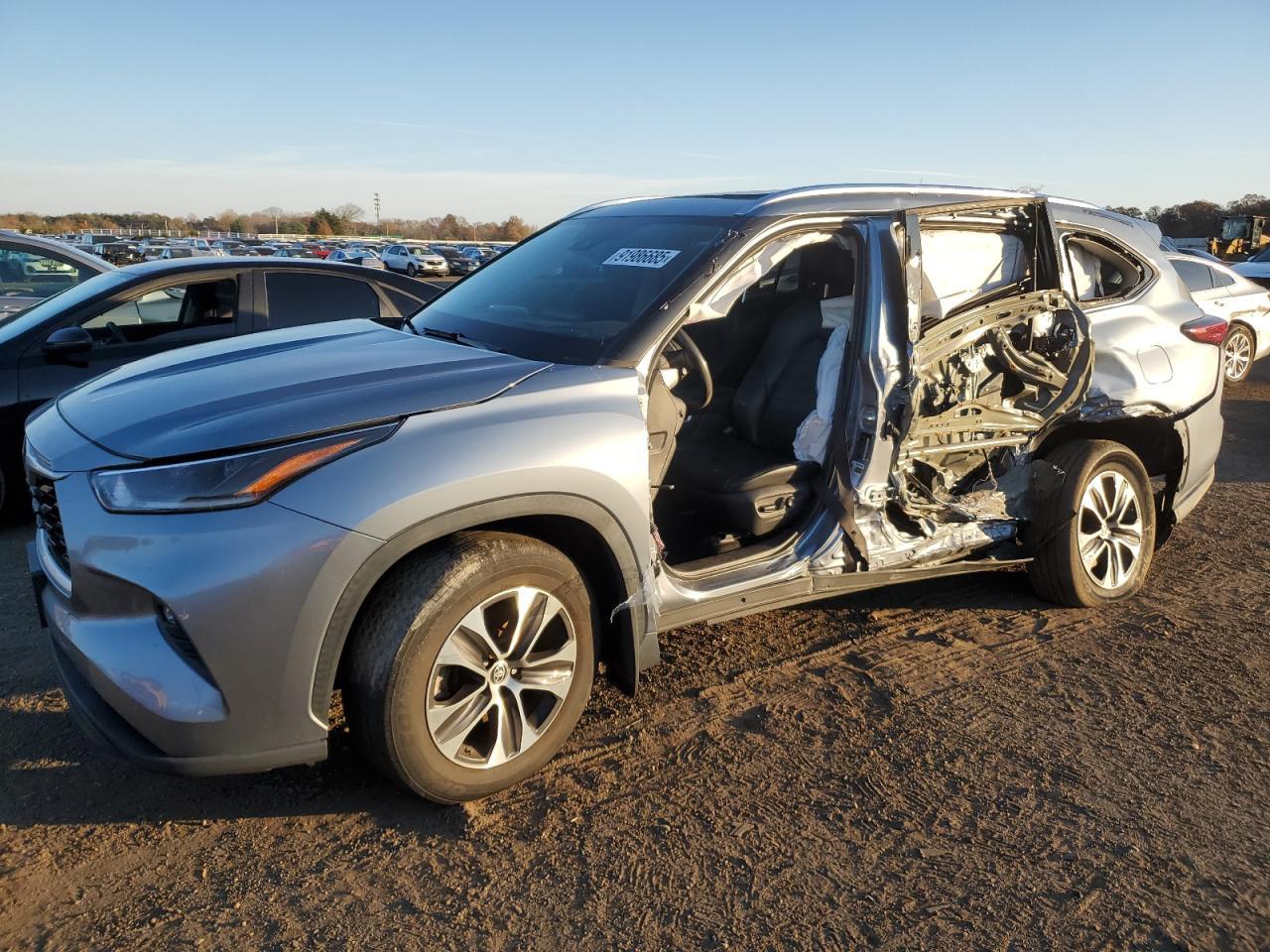 2021 TOYOTA HIGHLANDER