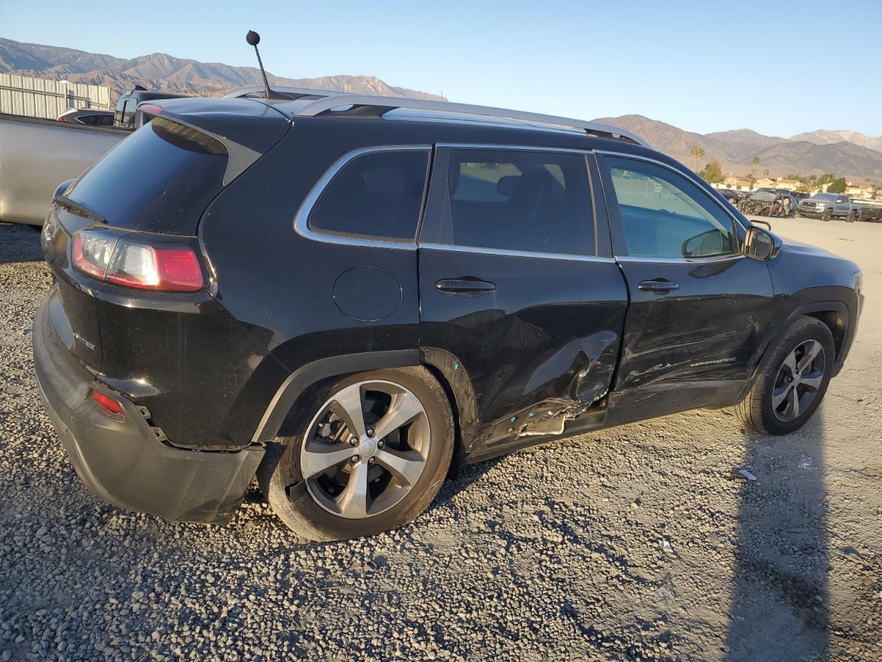 2020 JEEP CHEROKEE