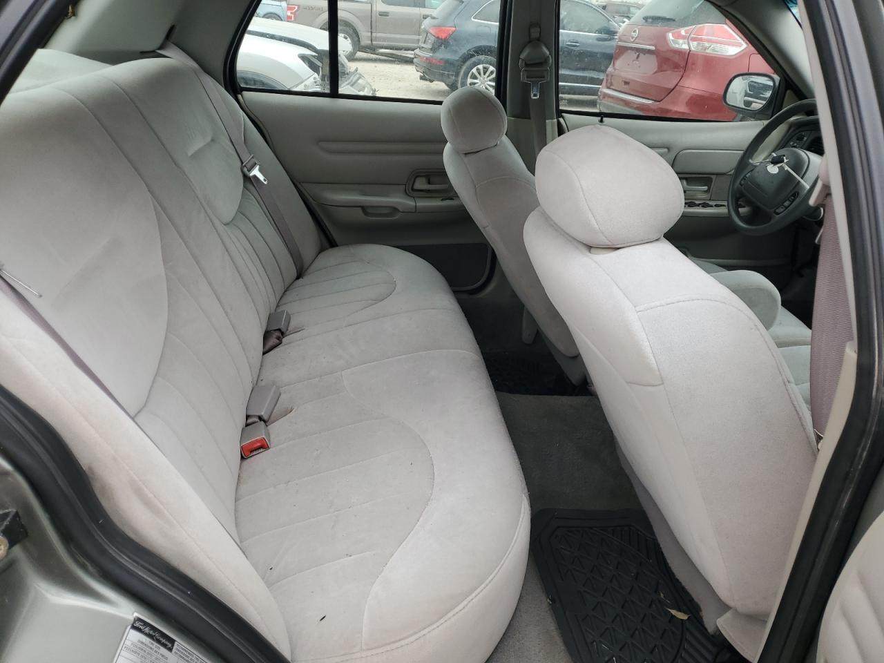 2001 FORD Crown Victoria