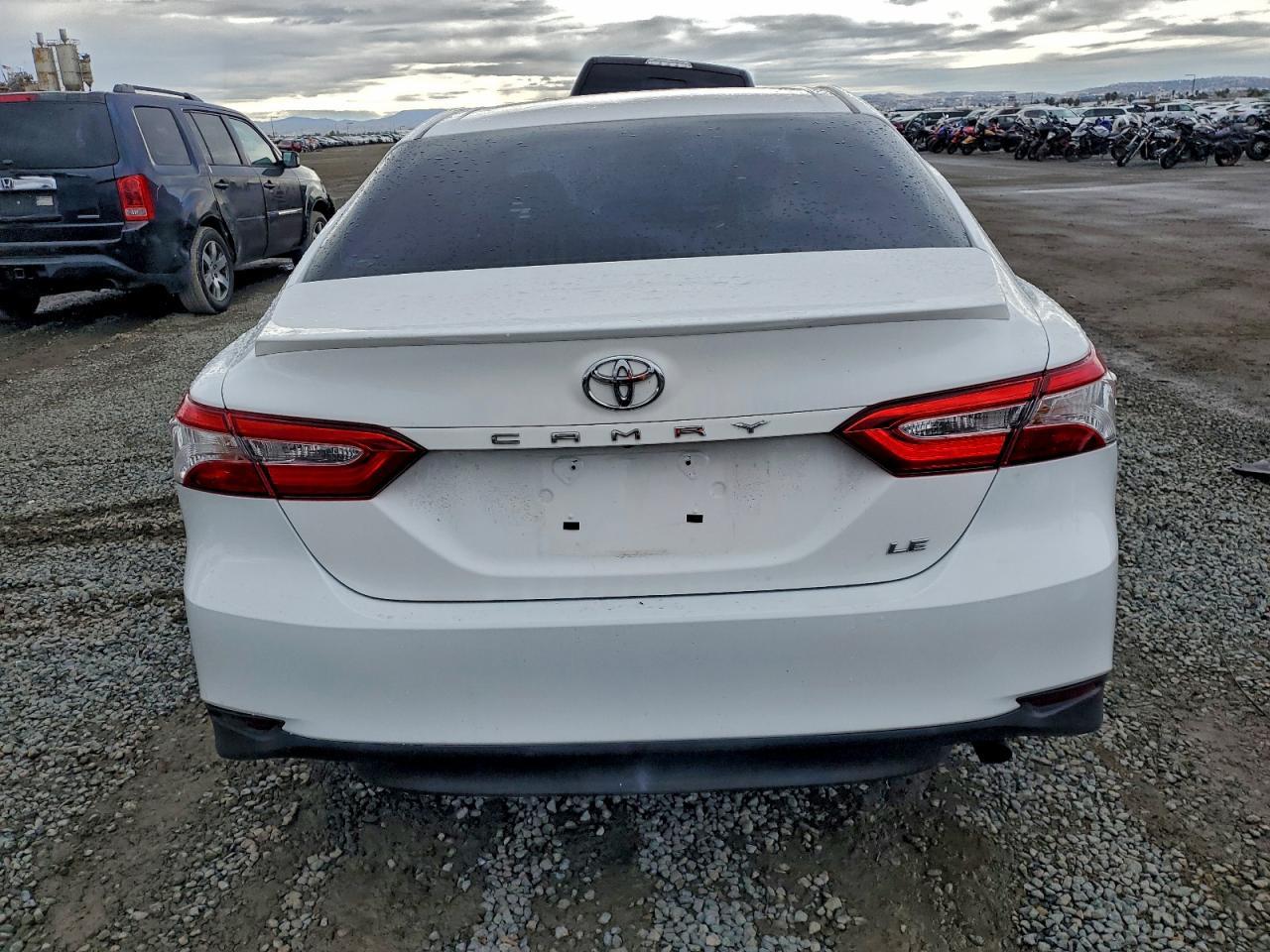 2018 TOYOTA CAMRY