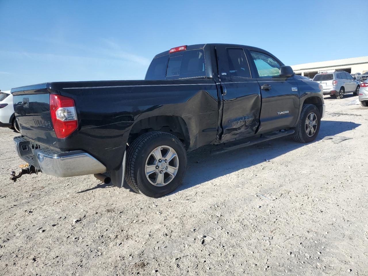 2016 TOYOTA TUNDRA