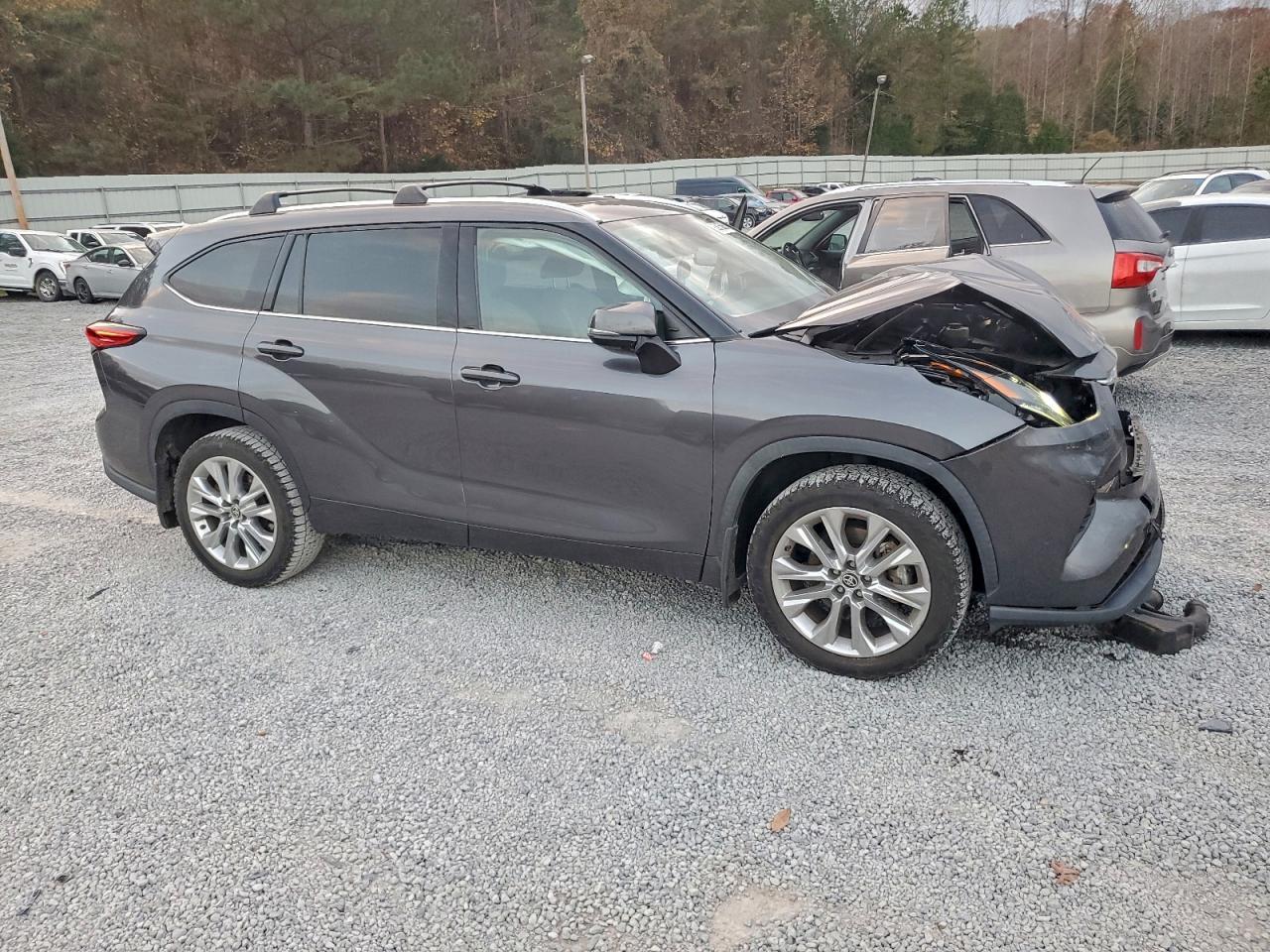 2020 TOYOTA HIGHLANDER