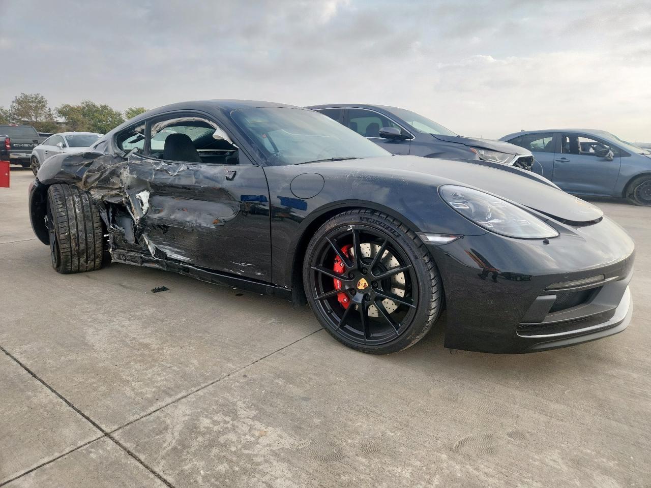 2025 PORSCHE Cayman