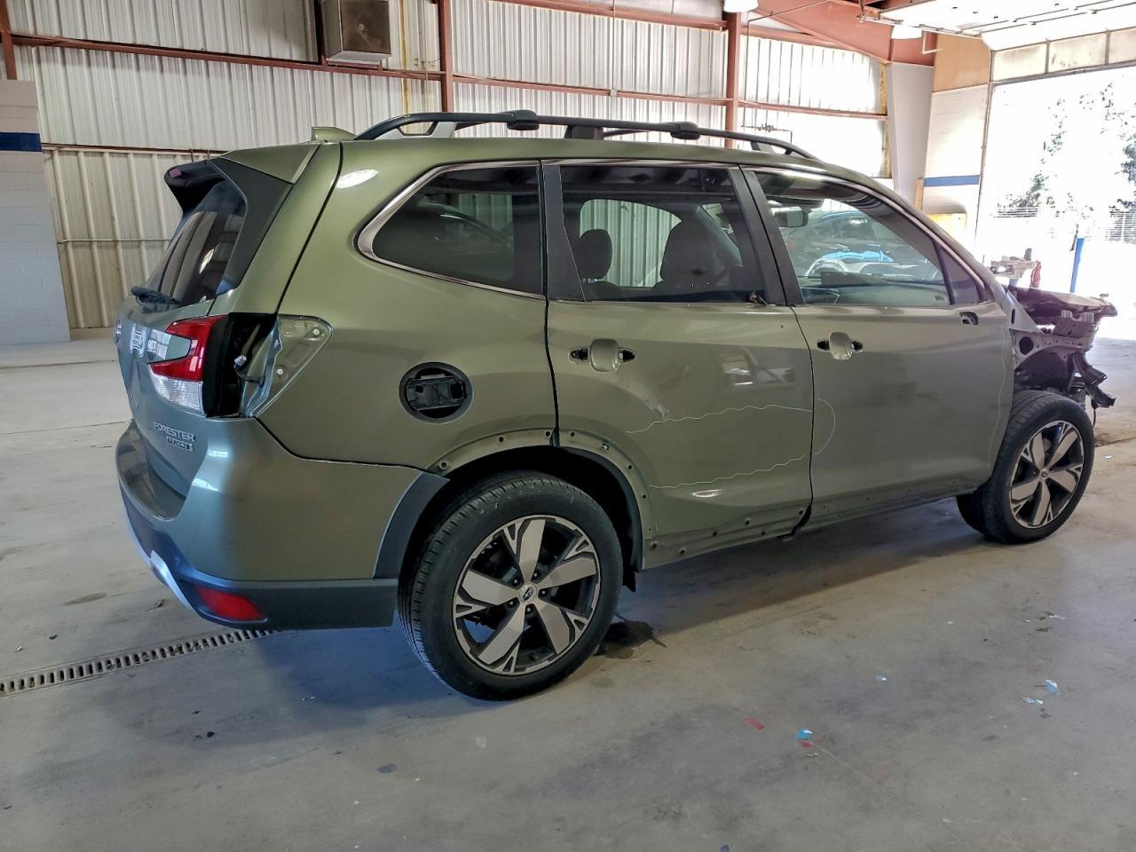 2019 SUBARU FORESTER