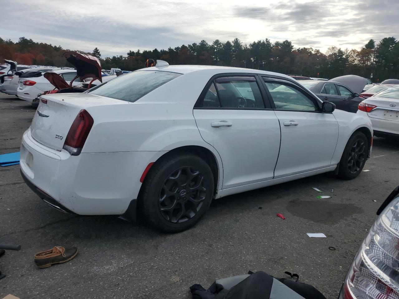 2019 CHRYSLER 300