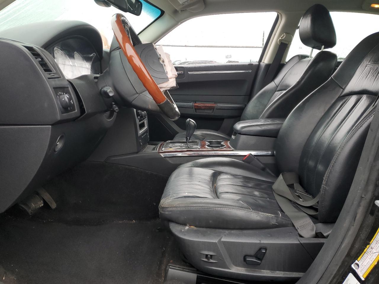 2010 CHRYSLER 300