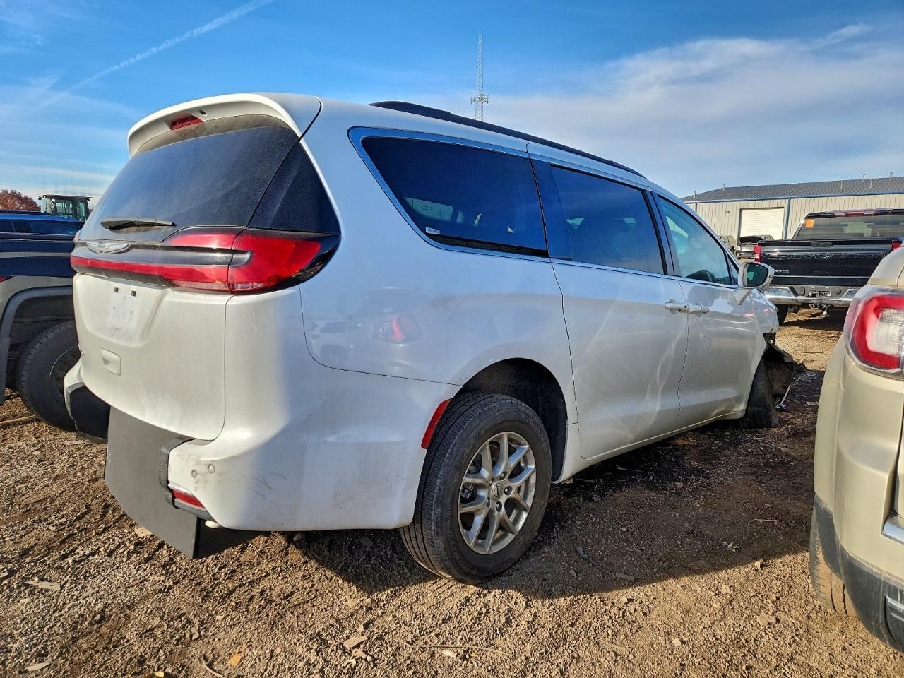 2022 CHRYSLER Pacifica