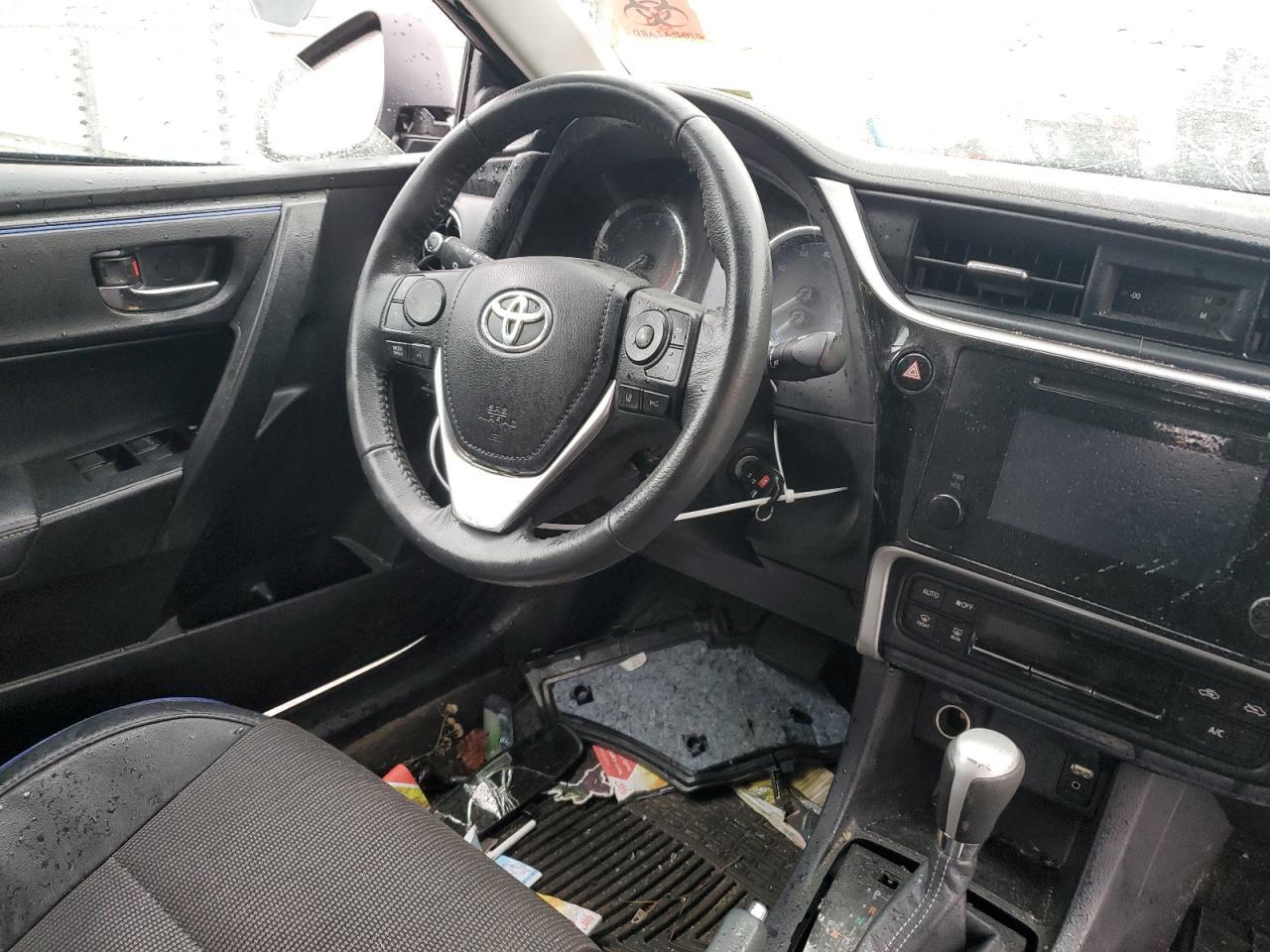 2017 TOYOTA COROLLA