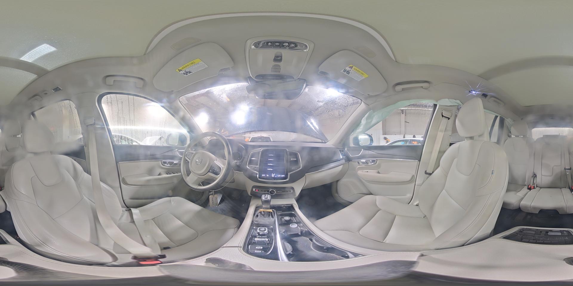 2020 VOLVO XC90