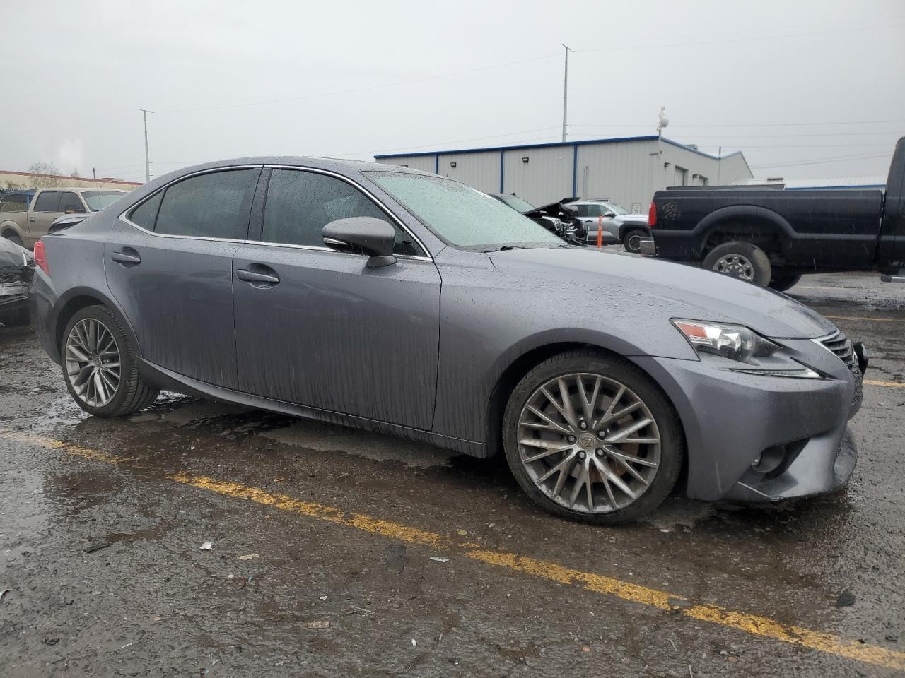 2016 LEXUS IS 200t