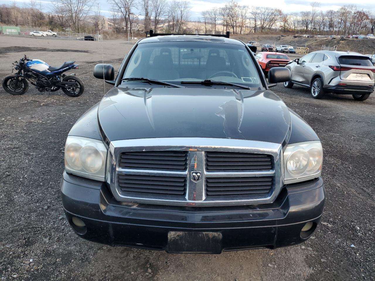 2006 DODGE Dakota